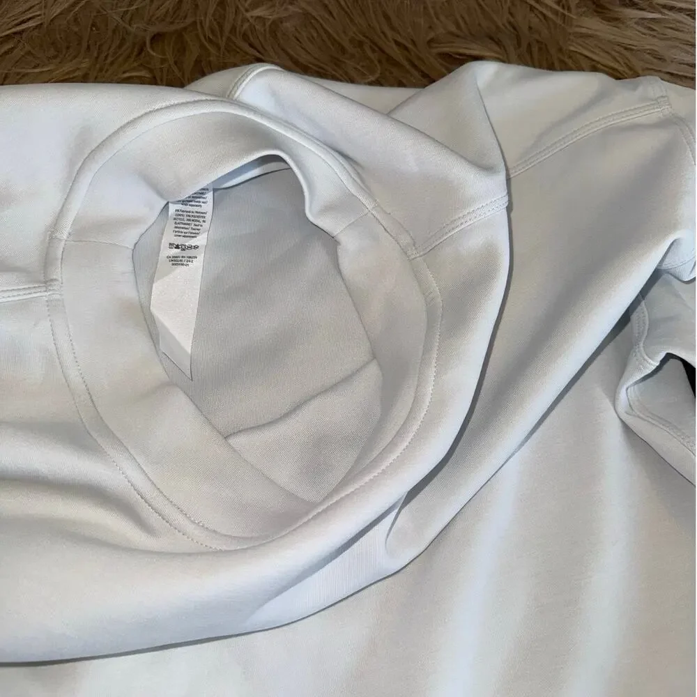 New Lululemon Oversized Crop Crew Softreme Women’s LVPR size 6